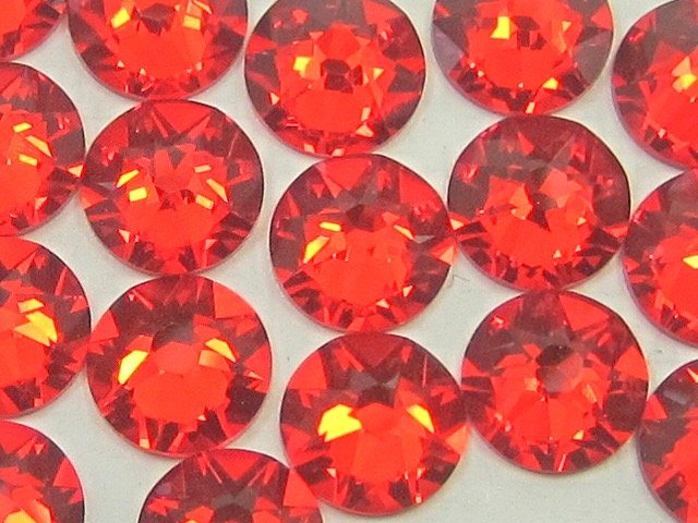 12 pcs. 34ss LIGHT SIAM HOTFIX European Rhinestones